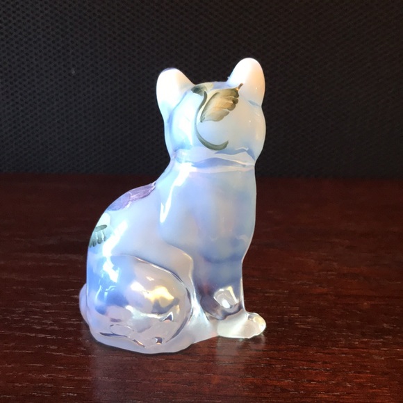 Fenton Signed Hand Painted Opalescent Cat - Picture 3 of 6